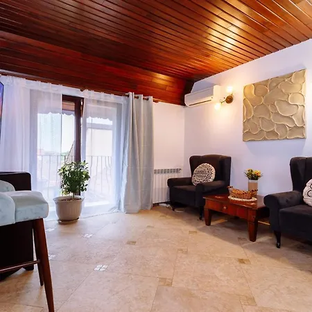 شقة Ole Apartment - Luxury Residence Timisoara تيميشورا